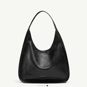 Black tote/ shoulder bag